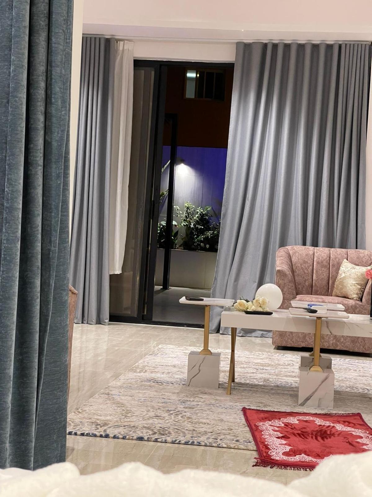 أجنحه الفرسان الفاخره Al-'Ula Exterior foto